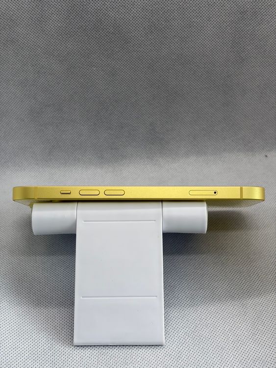 ���Хåƥ꡼100% SIM�ե꡼ iPhone14 128GB ��������