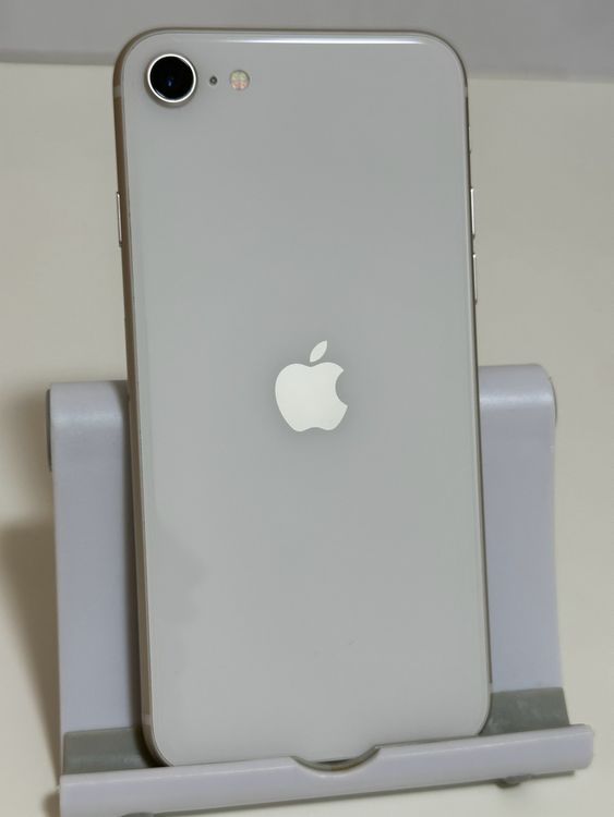 ���Хåƥ꡼81% SIM�ե꡼ iPhoneSE ��3���� 64GB �������饤��