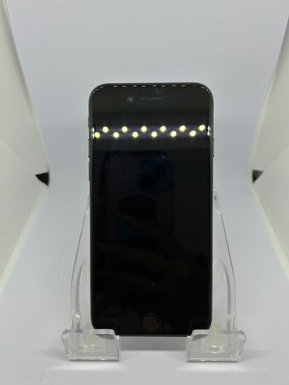 ������ SIM�ե꡼ iPhoneSE��3����  256GB �ߥåɥʥ���