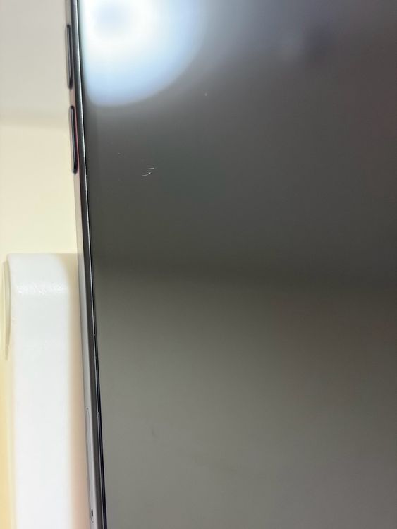 ���Хåƥ꡼84% SIM�ե꡼ iPhone15 128GB �֥�å�