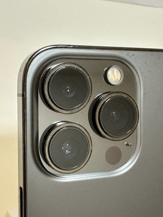 ���Хåƥ꡼100% SIM�ե꡼ iPhone13Pro 256GB ����ե�����