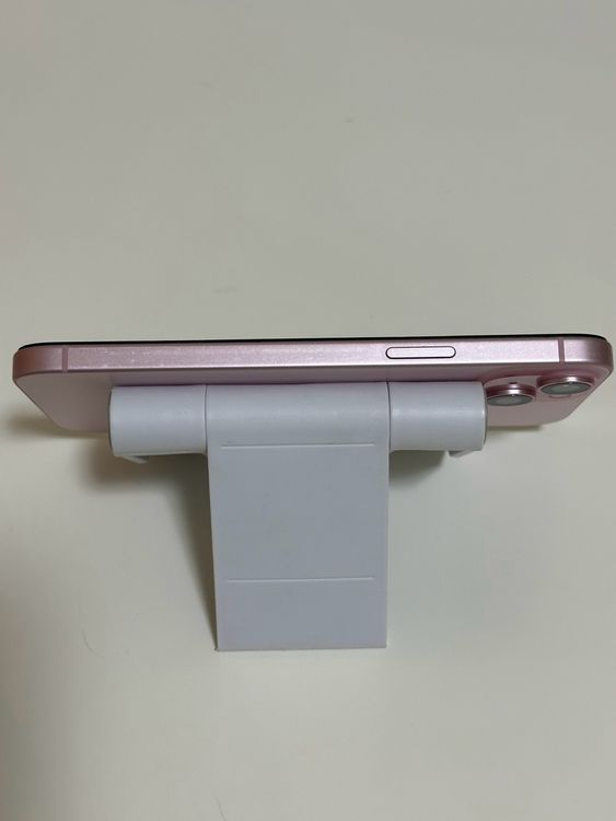 ���Хåƥ꡼86% SIM�ե꡼ iPhone15Plus 256GB �ԥ�