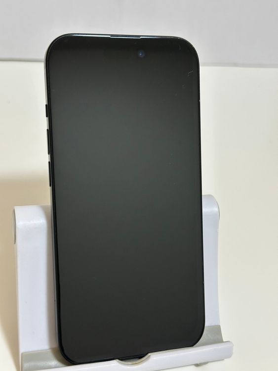 ���Хåƥ꡼82% SIM�ե꡼ iPhone15 128GB �֥�å�