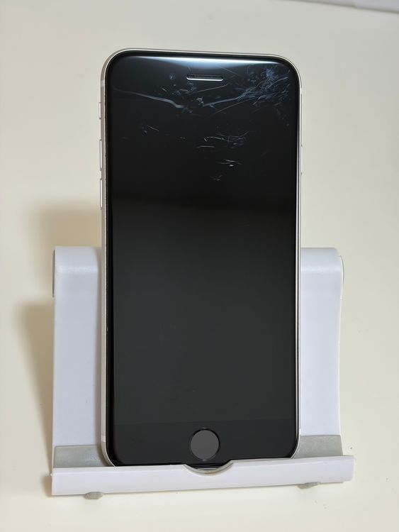 ��SIM�ե꡼ iPhoneSE ��2���� 64GB �ۥ磻��