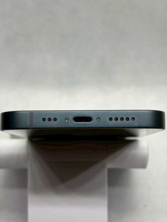 ���Хåƥ꡼83% Ķ���� SIM�ե꡼ iPhone14 128GB �ߥåɥʥ���