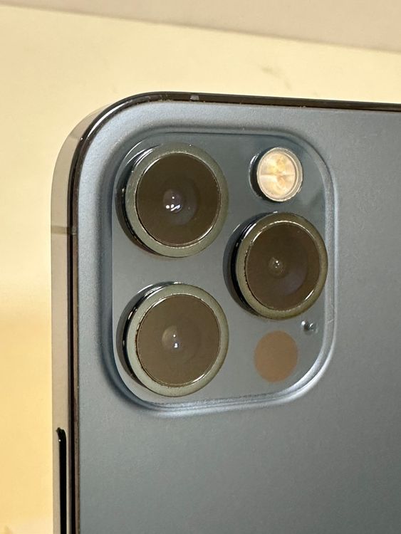 ��SIM�ե꡼ iPhone12Pro 128GB �ѥ��ե��å��֥롼