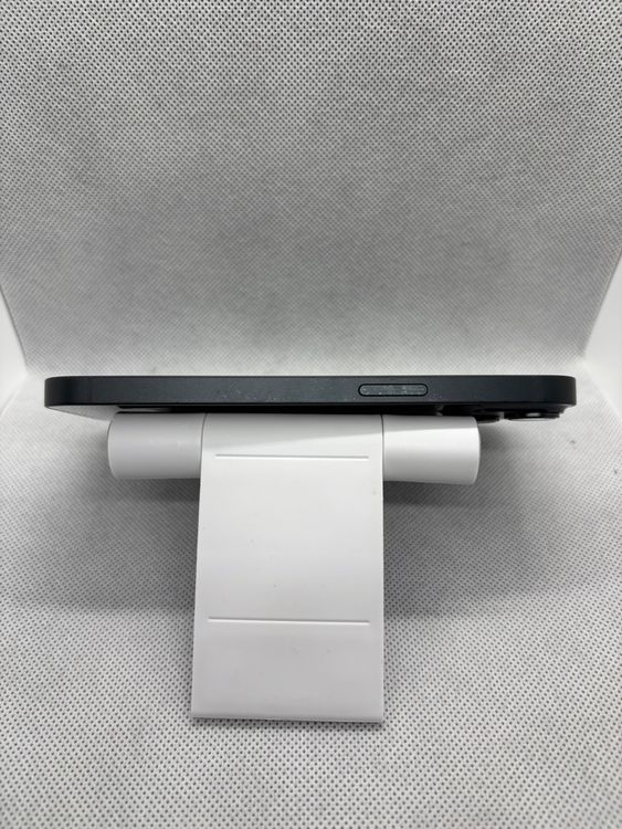 ���Хåƥ꡼89% SIM�ե꡼ iPhone14 128GB �ߥåɥʥ���