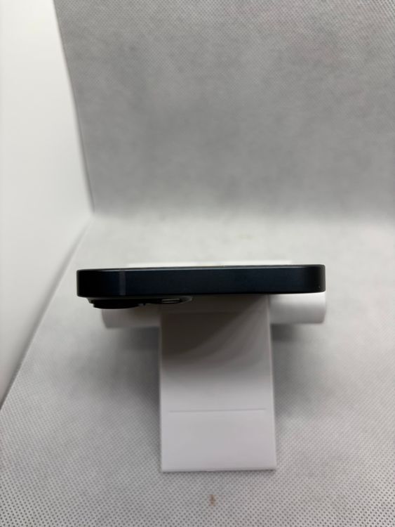 ���Хåƥ꡼100% SIM�ե꡼ iPhone14 128GB �ߥåɥʥ���