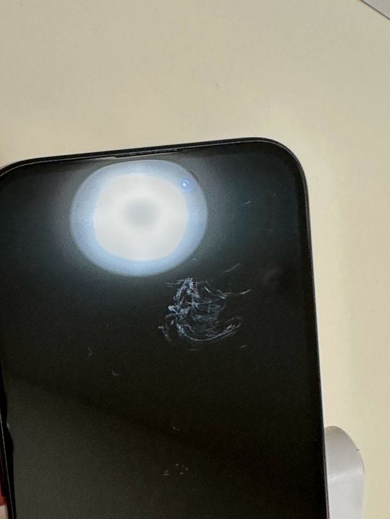 ���Хåƥ꡼86% SIM�ե꡼ iPhone15 128GB �֥�å�