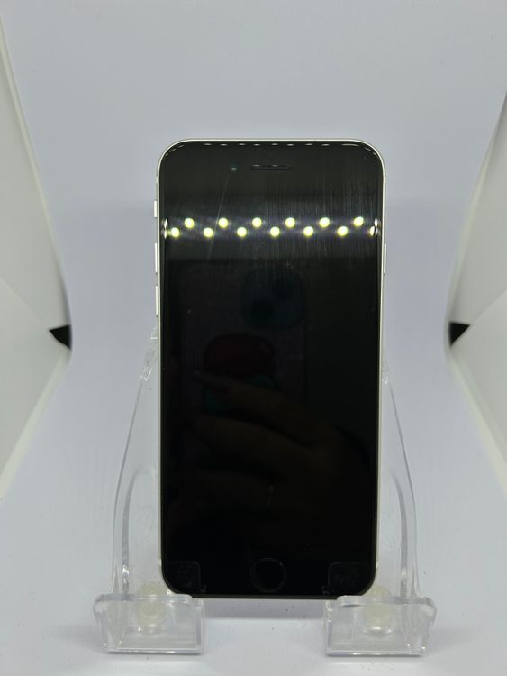 ��SIM�ե꡼ iPhoneSE��2����  64GB �ۥ磻�� �Хåƥ꡼74%