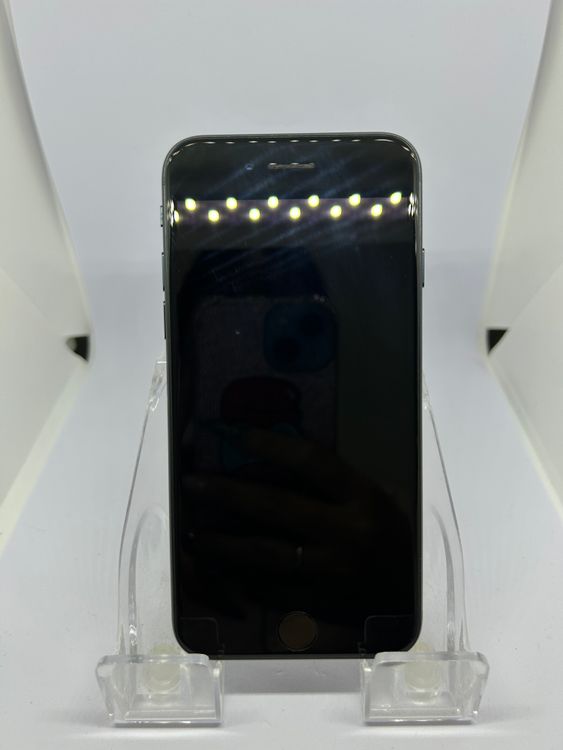 ��SIM�ե꡼ iPhoneSE��3����  64GB �ߥåɥʥ���
