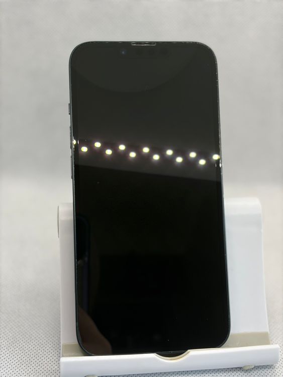 ���Хåƥ꡼82% SIM�ե꡼ iPhone14 128GB �ߥåɥʥ���