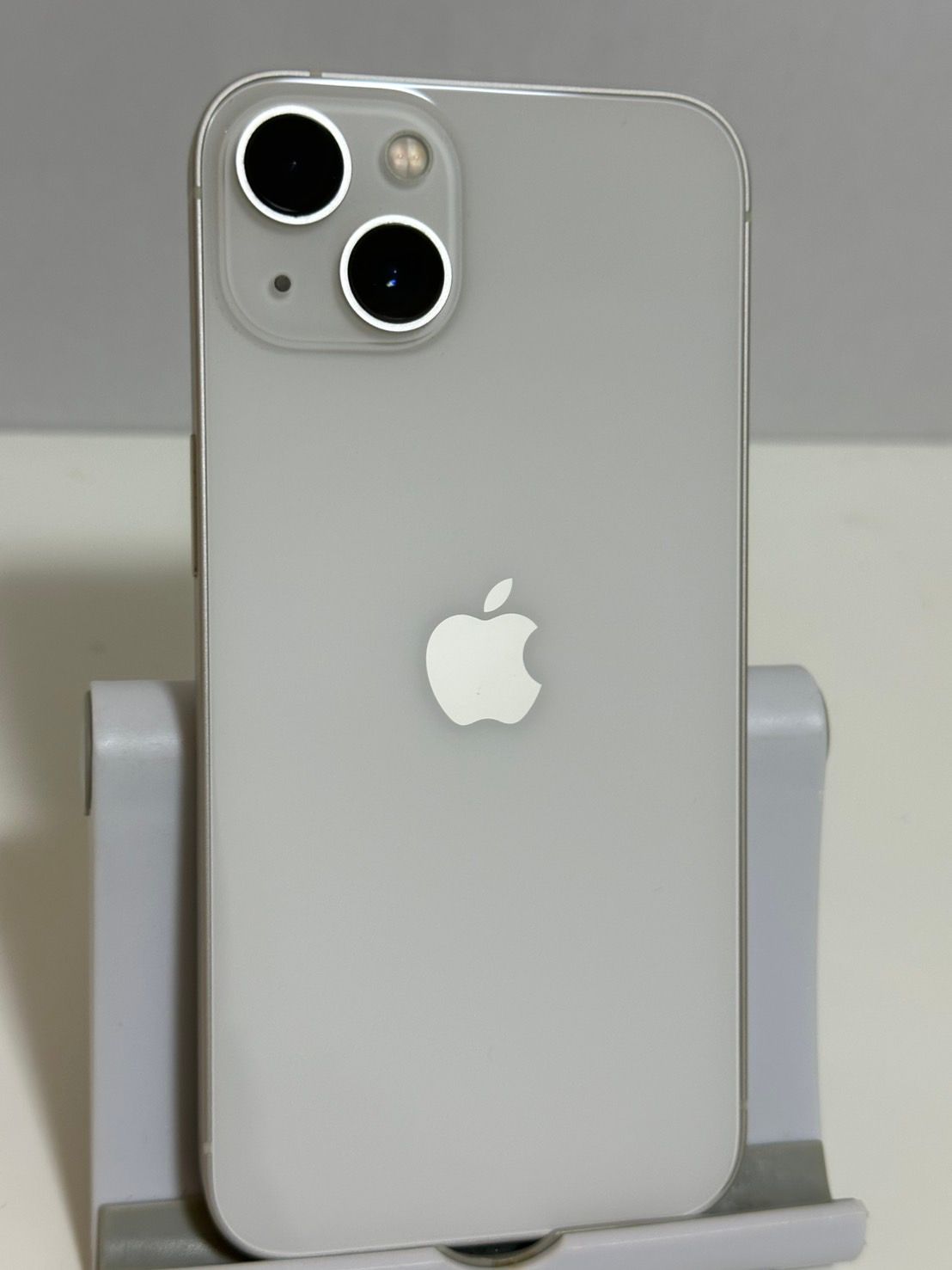 【美品】iPhone 13 256GB スターライト SIMフリー ムスビー｜○SIMフリー iPhone13 256GB スターライト【iPhone13 SIM