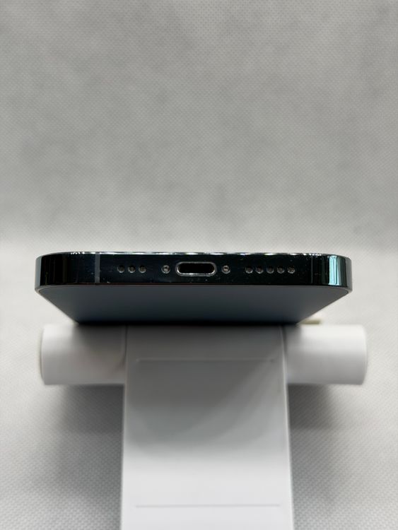 ���Хåƥ꡼100% SIM�ե꡼ iPhone12Pro 128GB �֥롼