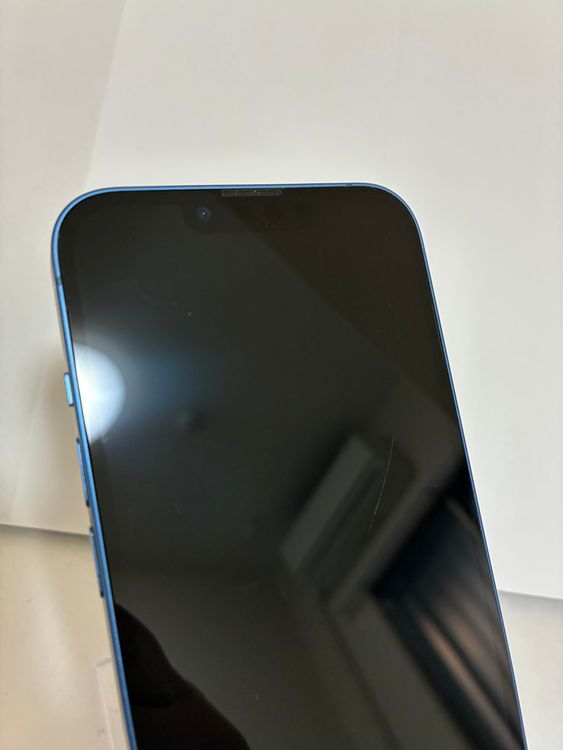 ���Хåƥ꡼85% SIM�ե꡼ iPhone13 128GB �֥롼 ����̵��