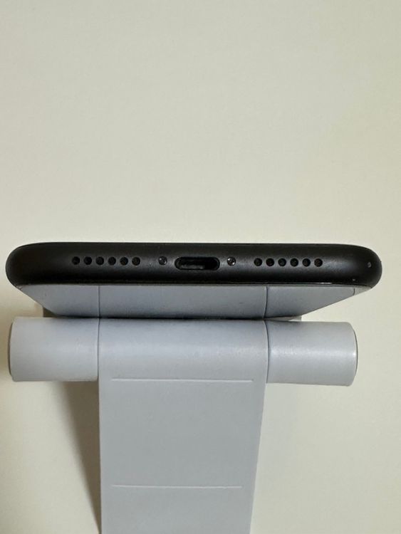 ��SIM�ե꡼ iPhone11 64GB �֥�å�