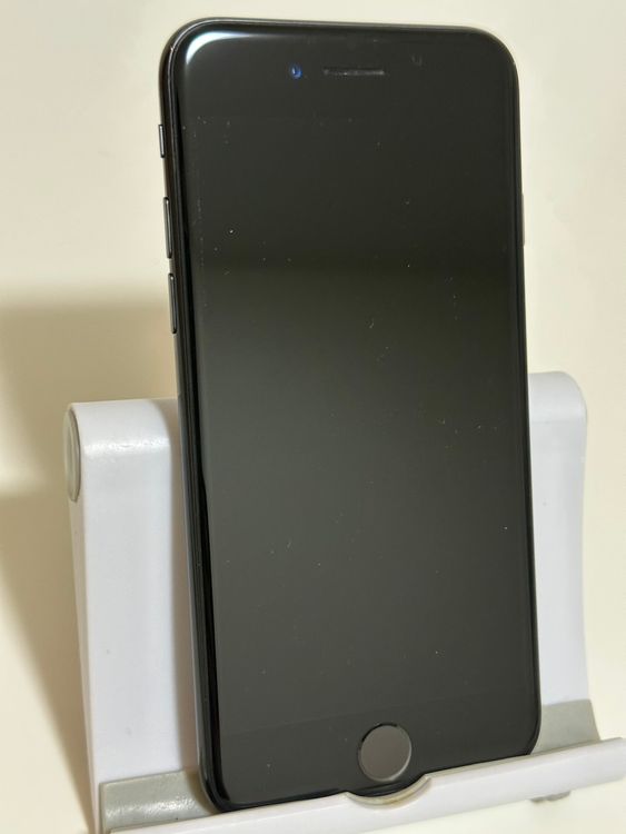 ���Хåƥ꡼92% SIM�ե꡼ iPhone7 128GB �����åȥ֥�å�