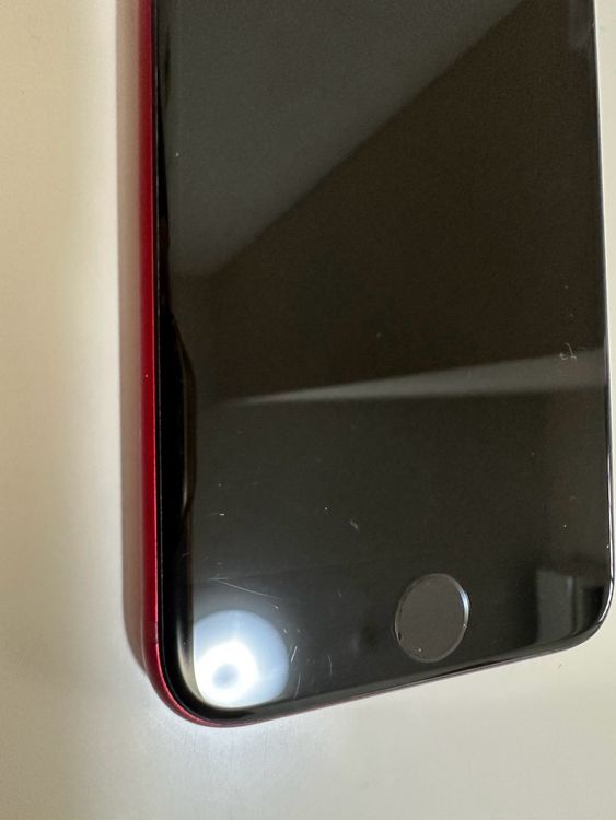 ���Хåƥ꡼81% SIM�ե꡼ iPhoneSE ��2���� 64GB ��å�