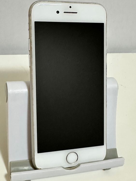 ��SIM�ե꡼ iPhone8 256GB ����С�