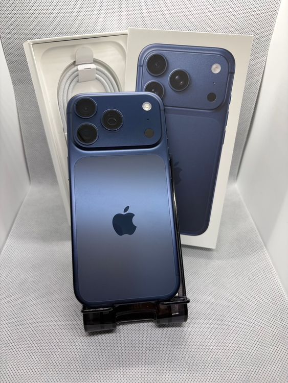 ������Ʊ�� SIM�ե꡼ iPhone17Pro 256GB �ǥ����ץ֥롼 �Хåƥ꡼100%