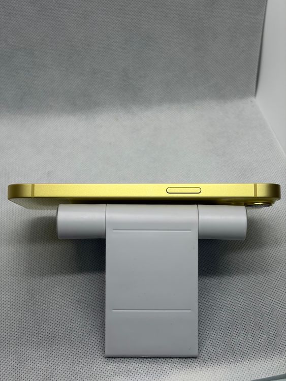������ SIM�ե꡼ iPhone14 128GB �������� �Хåƥ꡼81%
