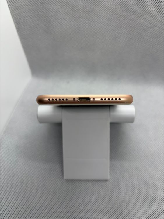 ���ϥԥͥ��ͥå� SIM�ե꡼ iPhone8 64GB ������� �Хåƥ꡼88%