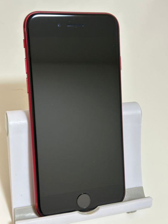 ��̤������ �Хåƥ꡼100% SIM�ե꡼ iPhoneSE ��3���� 64GB ��å�