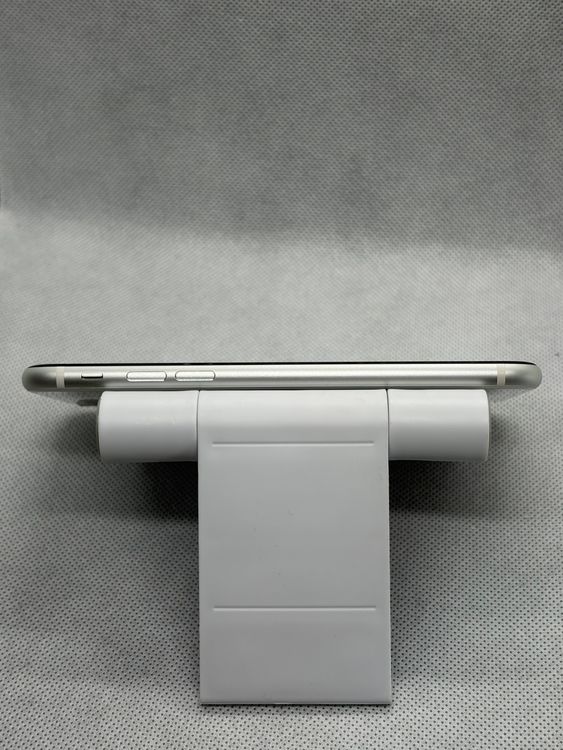 ������Ʊ�� SIM�ե꡼ iPhoneSE ��2���� 256GB �ۥ磻�� �Хåƥ꡼89%