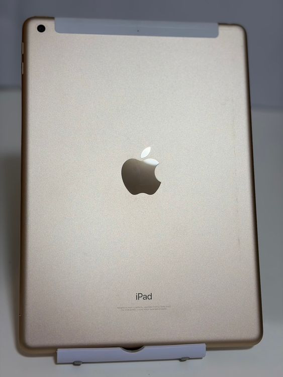 ���Хåƥ꡼89% SIM�ե꡼ iPad ��5���� 32GB �������