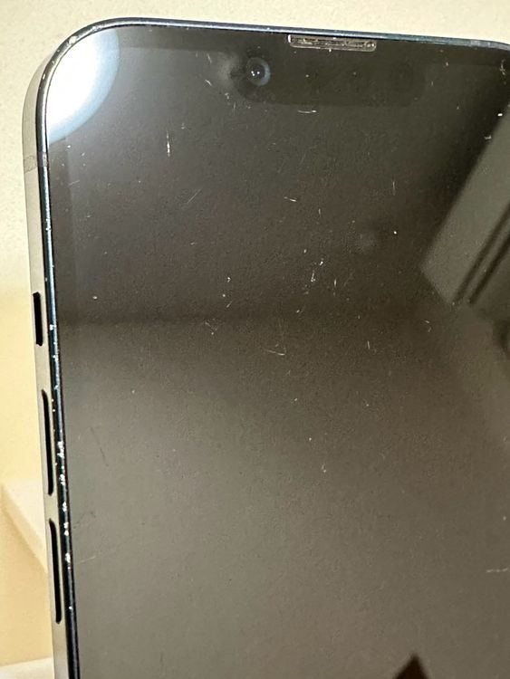 ���Хåƥ꡼86% SIM�ե꡼ iPhone14 128GB �ߥåɥʥ���