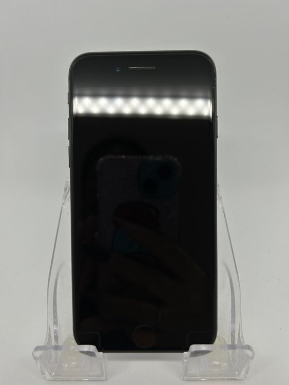 ��SIM�ե꡼ iPhoneSE��3����  64GB �֥�å� �Хåƥ꡼74%