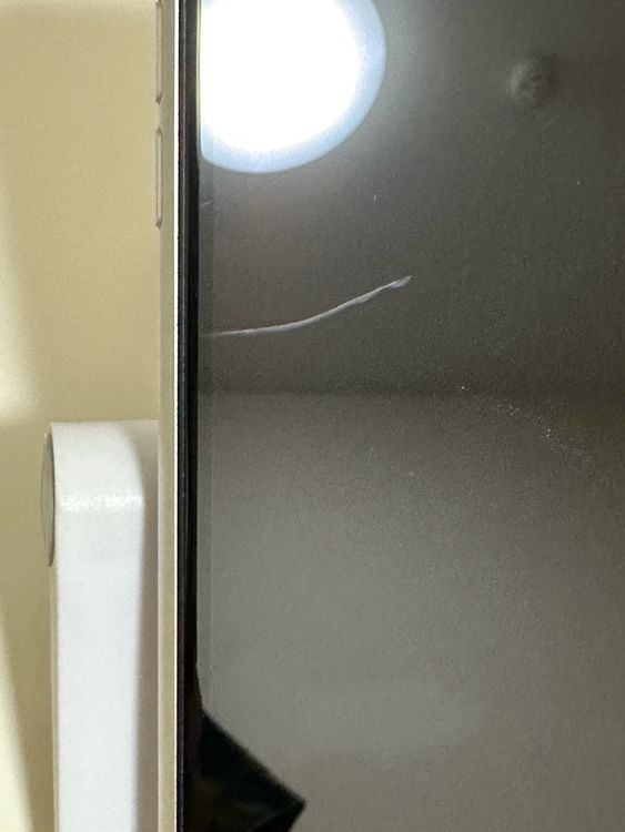 ��SIM�ե꡼ iPhone11 64GB �ۥ磻��