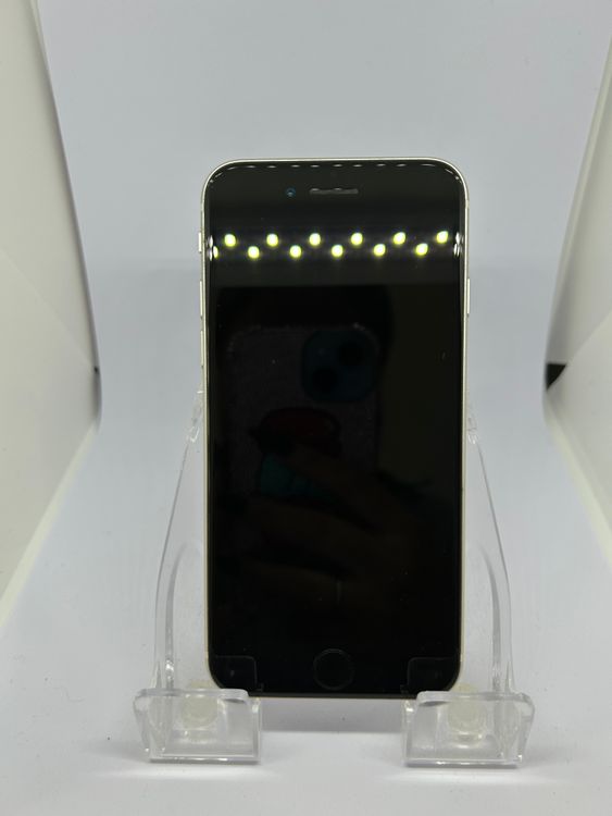 ��SIM�ե꡼ iPhoneSE��3����  64GB �������饤�� �Хåƥ꡼67%