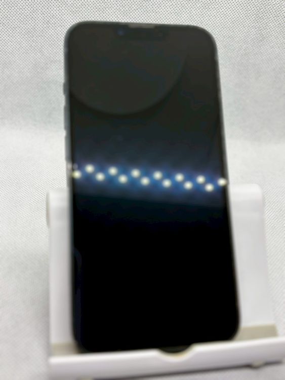 ���Хåƥ꡼82% SIM�ե꡼ iPhone13 128GB �ߥåɥʥ���