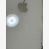 ���Хåƥ꡼82% SIM�ե꡼ iPhone13 256GB �������饤��