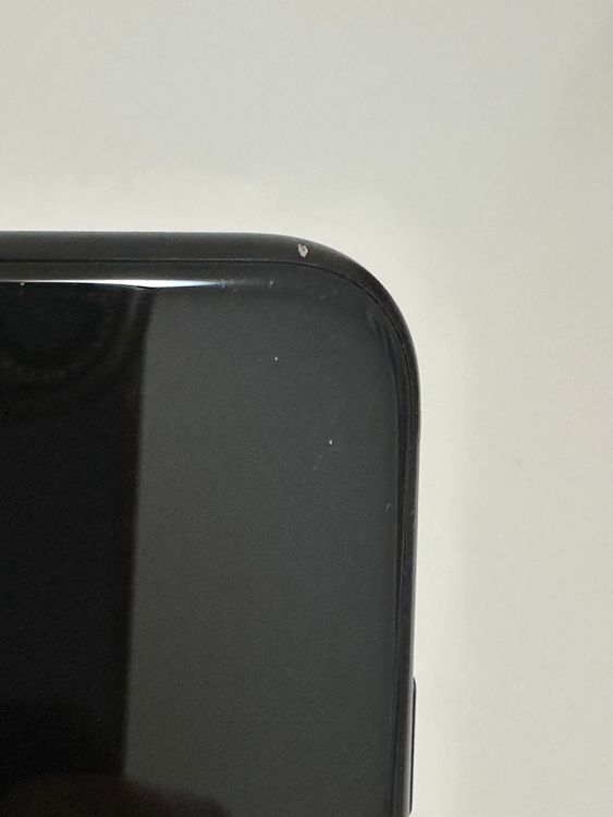 ���Хåƥ꡼83% SIM�ե꡼ iPhoneSE ��2���� 64GB �֥�å�