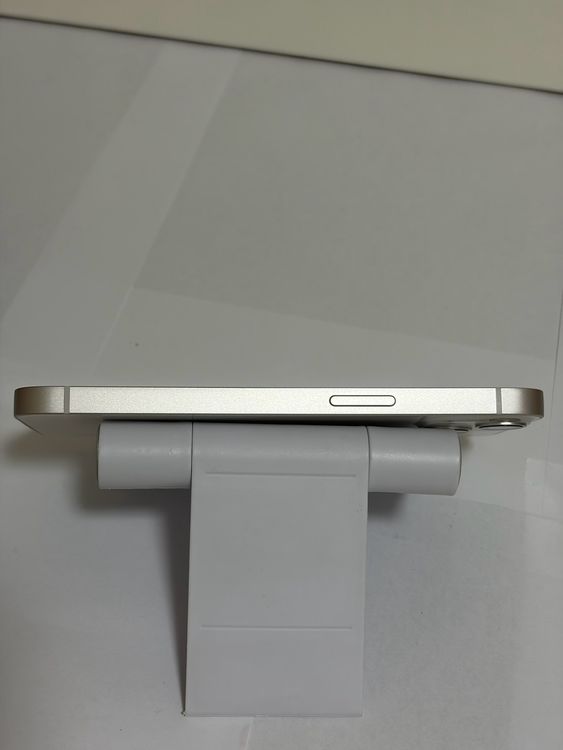 ��̤������ SIM�ե꡼ iPhone13 128GB �������饤��