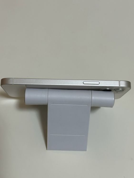 ��SIM�ե꡼ iPhone12 64GB �ۥ磻��