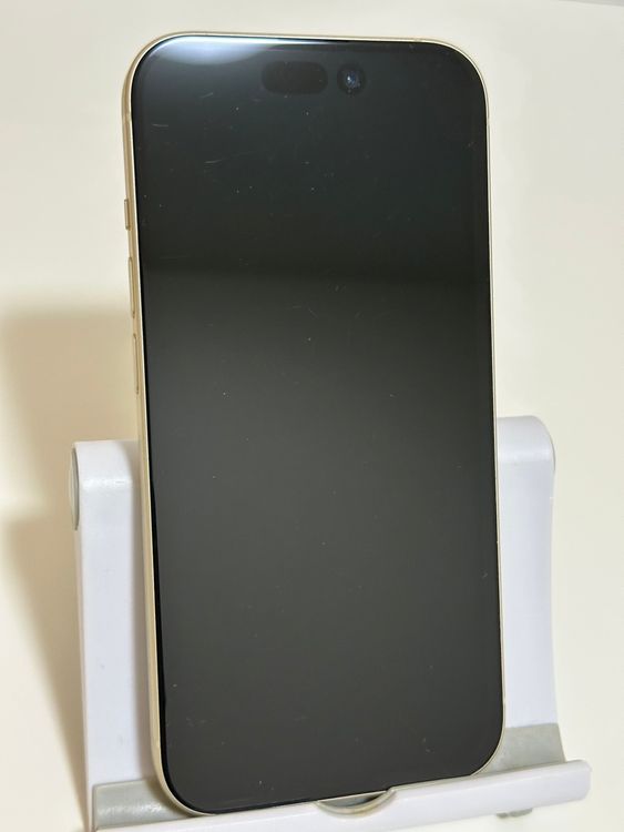 ���Хåƥ꡼85% SIM�ե꡼ iPhone15 128GB ��������