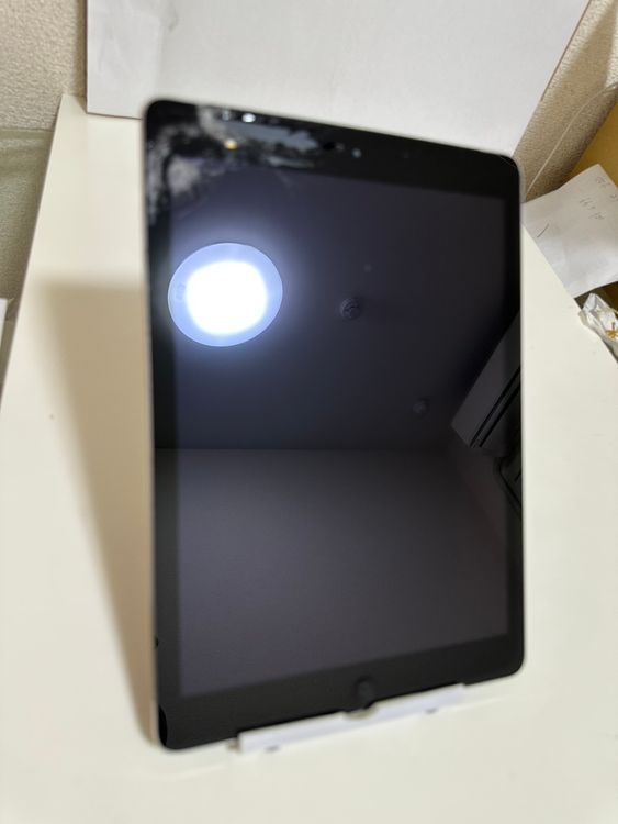 ��iPad Air ��1���� 32GB ���ڡ������쥤 SoftBank