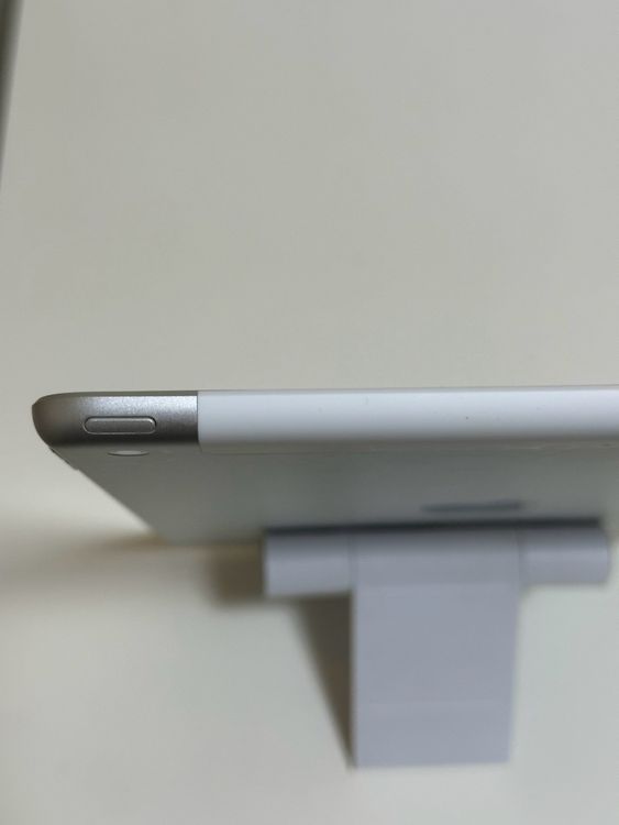 ��SIM�ե꡼ iPad ��9���� 64GB ����С�