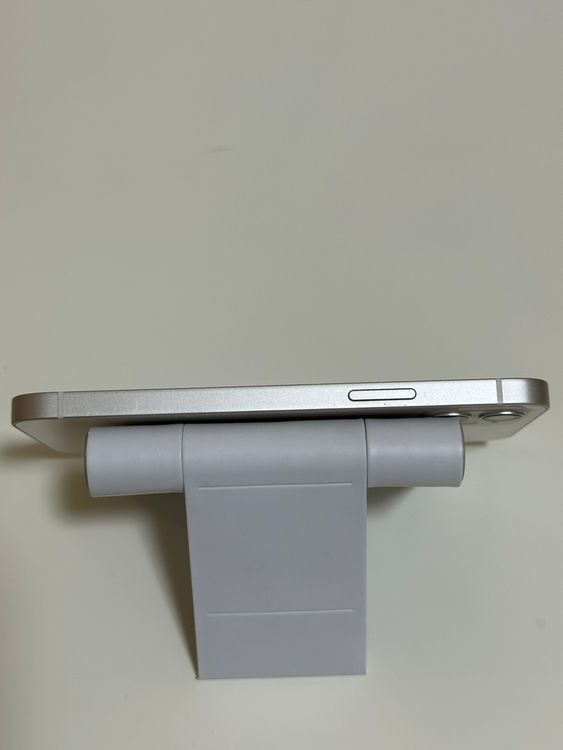 ��SIM�ե꡼ iPhone12 128GB �ۥ磻��