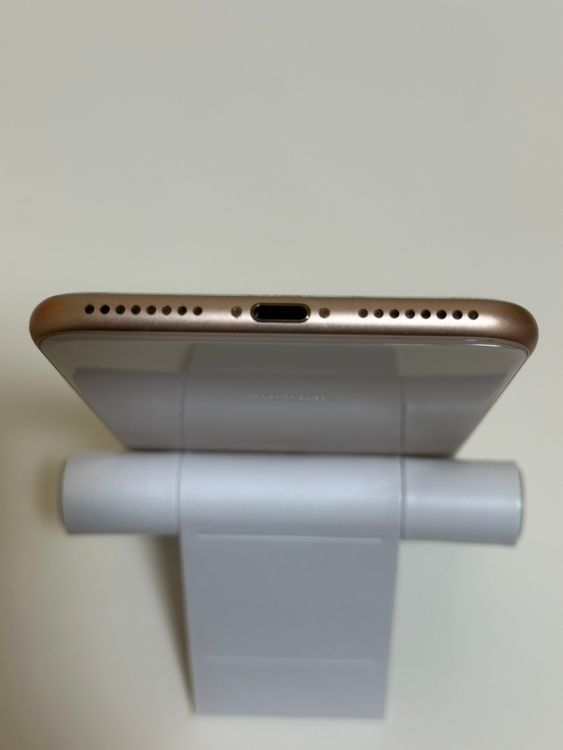 ������ �Хåƥ꡼87% SIM�ե꡼ iPhone8Plus 64GB �������