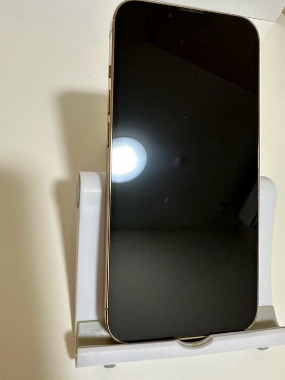 ���Хåƥ꡼82% SIM�ե꡼ iPhone13Pro 128GB �������