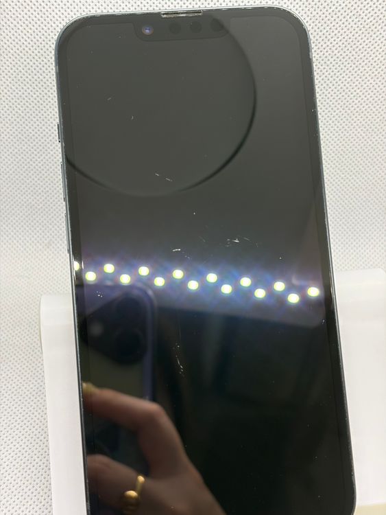 ���Хåƥ꡼88% SIM�ե꡼ iPhone14 256GB �ߥåɥʥ���