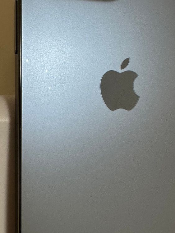 ���Хåƥ꡼80% SIM�ե꡼ iPhone13Pro 128GB ������֥롼