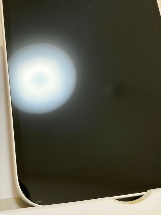 ���Хåƥ꡼85% Ķ���� SIM�ե꡼ iPhone13 128GB �������饤��