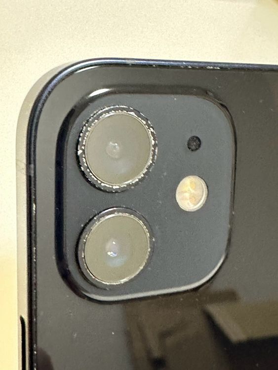 ���Хåƥ꡼81% SIM�ե꡼ iPhone12 64GB �֥�å�