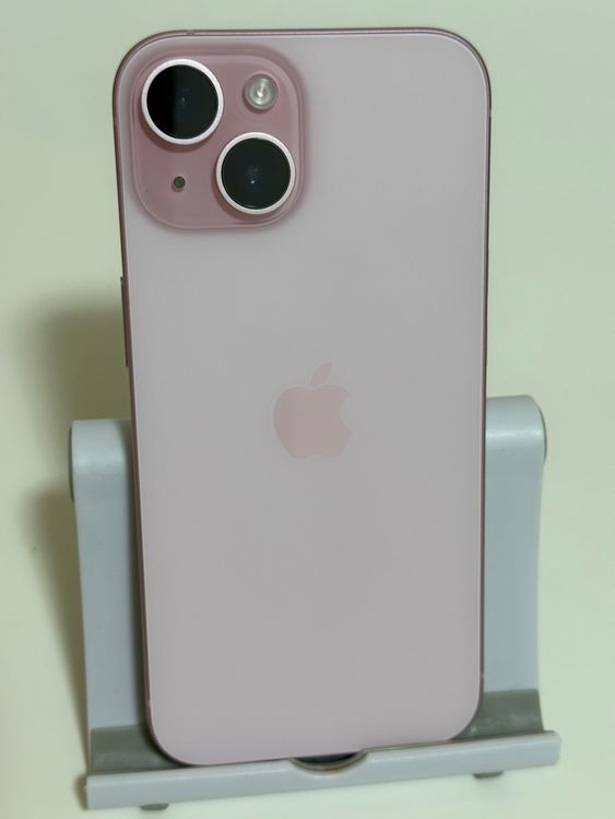 ���Хåƥ꡼85% SIM�ե꡼ iPhone15 128GB �ԥ�