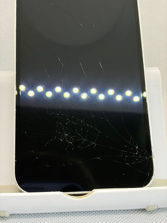 ���Хåƥ꡼82% SIM�ե꡼ iPhone12 128GB �ۥ磻��